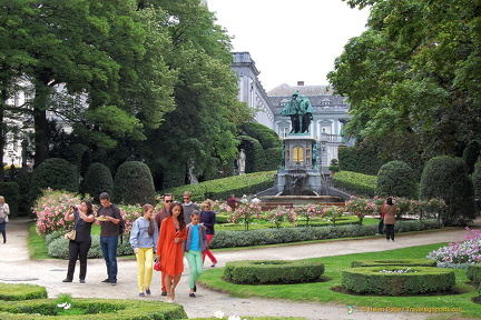 Fountain of Counts Edgmont and Horne in the Petit Sablon